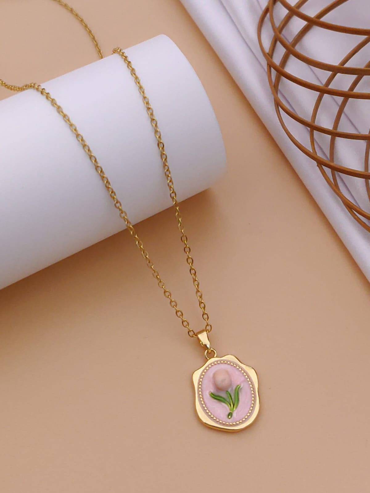 Vintage-Style Gold-Plated Pink Tulip Enamel Medallion Necklace